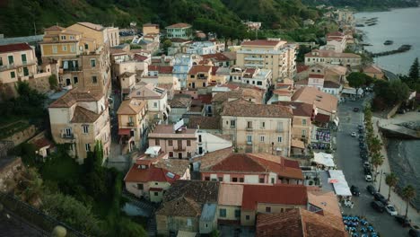 Centro-De-La-Ciudad-De-Pizzo-Calabria-Italia-Durante-La-Puesta-De-Sol