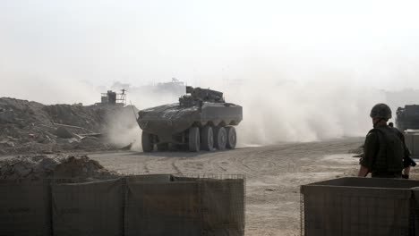 Panzer-Der-Israelischen-Armee-Während-Des-Israel-Hamas-Krieges-2023,-Gepanzerte-Kampffahrzeuge