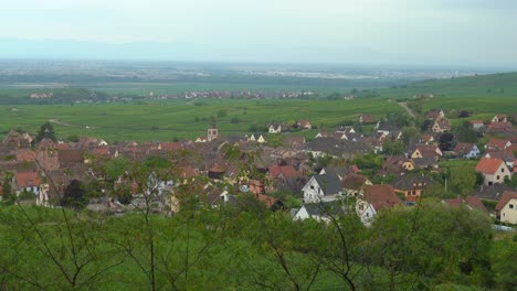 Hermoso-Panorama-De-Riquewihr-En-La-Región-De-Colmar-Este-De-Francia