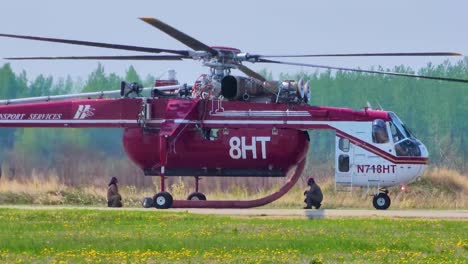 Sikorsky-Ch-54-Tarhe-N718ht-Helicóptero-Skycrane-De-Extinción-De-Incendios-Preparándose-Para-Despegar