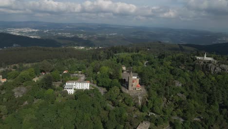 Penha-Heiligtumslandschaft,-Guimarães,-Portugal---Luftaufnahme
