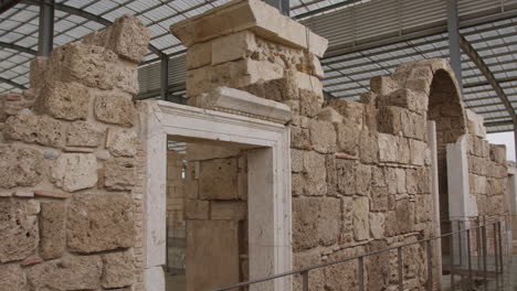 Ein-Altes-Tor,-Das-In-Laodicea-Ausgegraben-Wird