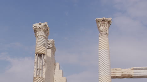 Alte-Rekonstruierte-Säulen-In-Laodicea