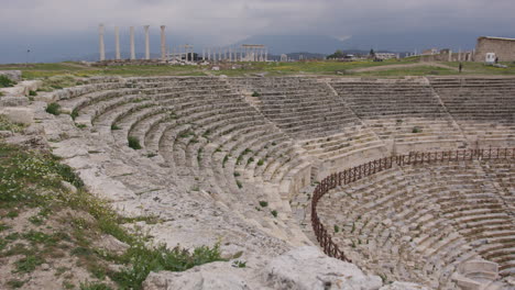 Las-Antiguas-Ruinas-Del-Teatro-Del-Oeste-En-Laodicea