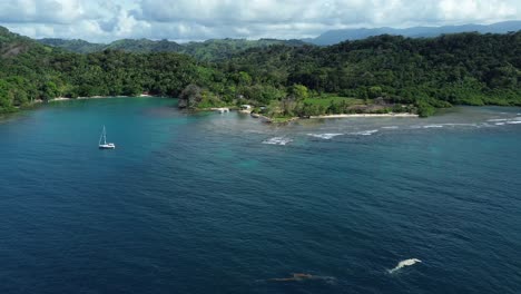 Luftaufnahme-Von-Panamas-Inseln-„Playa-Blanca“-Am-Colon