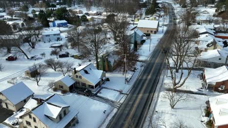 Christmas-snow-in-residential-town-in-USA