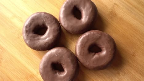 Foto-Macro-De-Donuts-De-Chocolate