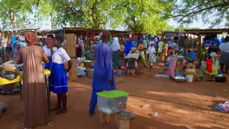 Open-Air-Markt-In-Afrika-Während-Der-Nahrungsmittelkrise-Und-Der-Kriegsinflation