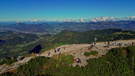 Large-cross-on-the-peak-of-the-Kehlsteinhaus-mountain-on-a-sunny-day