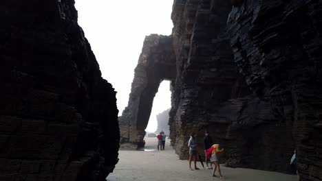 Cathedrals-beach-in-Galicia-with-tourists