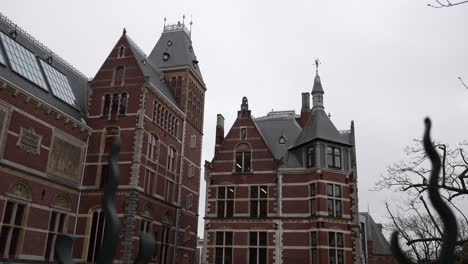 The-Amsterdam-Rijksmuseum-side-building,-dutch-architectural-landmark