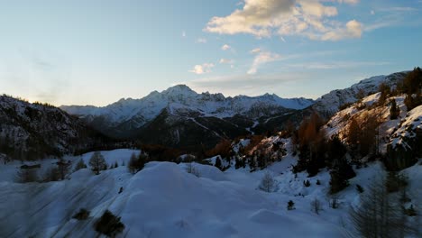 Panoramic-view-of-Valmalenco-Dolomites-mountain-range-in-Valtellina,-Italy