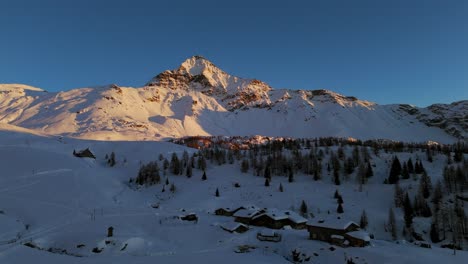 Atemberaubender-Gipfel-Der-Valmalenco-Dolomiten,-Italien