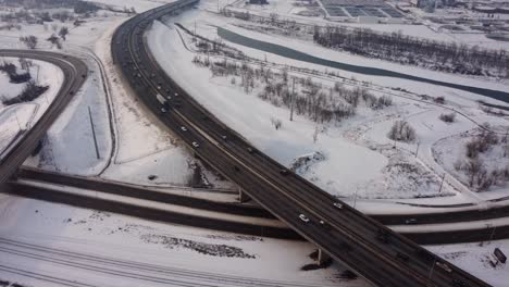 Heavy-Winter-Traffic-on-Deerfoot-Highway-in-Calgary