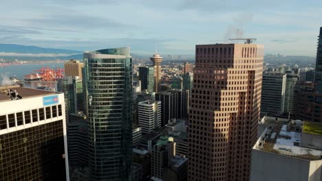 Edificios-De-Gran-Altura-En-El-Distrito-Central-De-Negocios-De-Vancouver,-Columbia-Británica,-Canadá