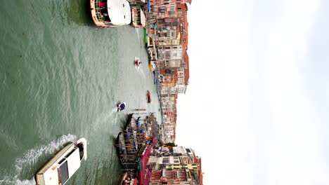 Venedig-Sonnenaufgang-über-Dem-Canal-Grande-Von-Der-Rialtobrücke