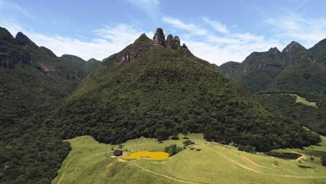 Luftbilder-Von-Soldaten-Des-Sebold-Berges-In-Der-Stadt-Alfredo-Wagner-–-Santa-Catarina-–-Brasilien