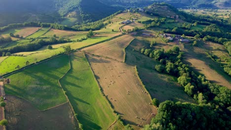 Französische-Ländliche-Landschaft-Und-Bebaute-Felder,-Frankreich