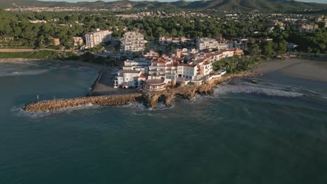 Luxurious-Villas-In-Roc-Sant-Gaieta-On-The-Costa-Dorada-Spain