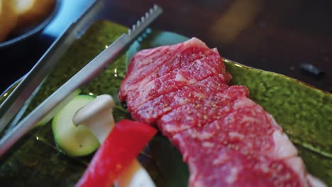 Japanisches-Wagyu-Rindfleisch,-Nahaufnahme-4k