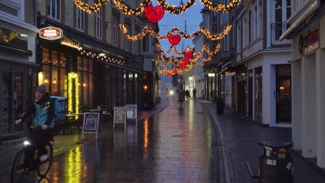 Aalborg-centrum-street-view-during-the-dark-season