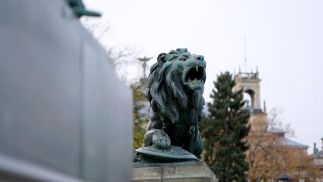 -Löwenstatue-Im-Zentrum-Von-Ruse
