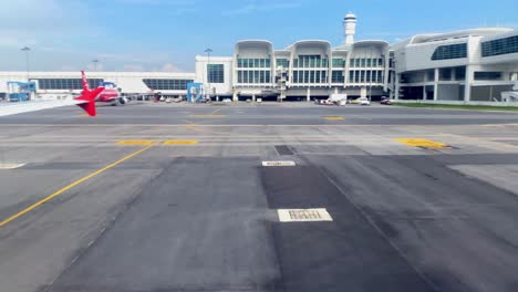 Erkundung-Des-Internationalen-Flughafens-Kuala-Lumpur