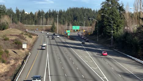 Saturday-afternoon-traffic-on-I5-Northbound-at-exit-182