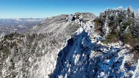 rocky-cliffs-and-rime-ice-atop-grandfather-mountain-nc,-north-carolina