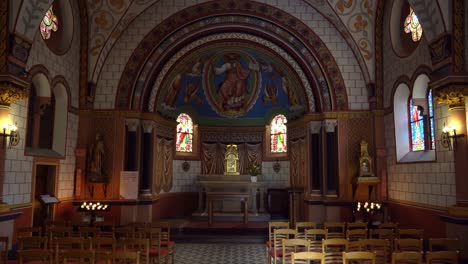 Chapelle-Saint-léon-Ix,-Una-Pequeña-Capilla-Construida-En-1895-En-Eguisheim-Y-Dedicada-Al-Papa-León-Ix