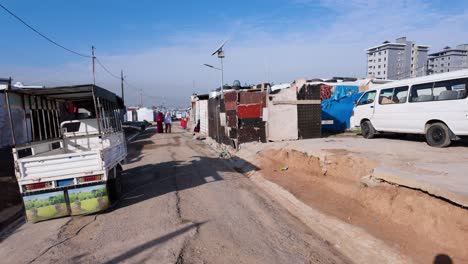 Harham-Flüchtlingslager-Für-Binnenvertriebene,-Die-Wegen-Isis-Aus-Mossul-Geflohen-Sind