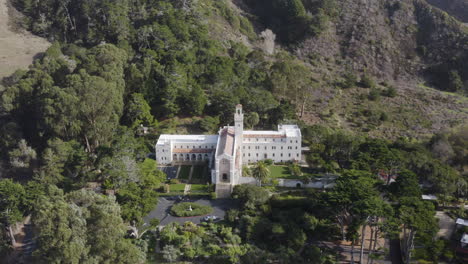 4K-cinematic-high-angle-shot-of-Carmelite-Monastery-in-Carmel-By-The-Sea-California
