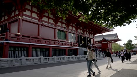 Eckansicht-Des-Sensō-Ji-Tempels-In-Asakusa,-Japan