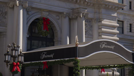 The-Front-Exterior-of-the-Fairmont-Hotel,-in-San-Francisco,-California,-Embellished-with-Christmas-Decorations---Close-Up