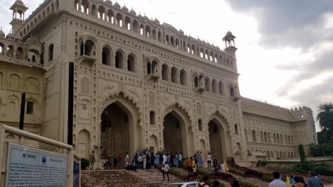 Bara-Imambara-O-Asfi-Imambara-Es-Un-Hito-Famoso-En-Lucknow-Creado-Por-Nawab-De-Awadh-Asaf-Ud-Daula---Arquitectura