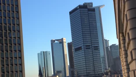 Luxury-Skyscraper-Towers-in-Frankfurt-Downtown-at-sunlight