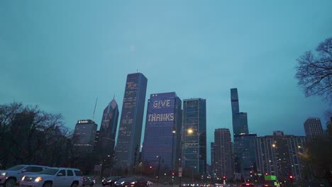 Chicago-downtown-city-skylines-building-on-thanksgiving-day-evening-in-winter