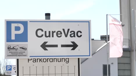 La-Empresa-Curevac-Ag-Firma-En-Tubinga,-Alemania,-En-Un-Día-Soleado