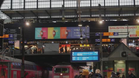 Hauptbahnhof-In-Hamburg,-Deutschland