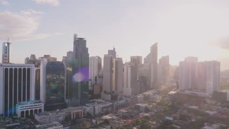 Skyline-of-Makati-City-in-Metro-Manila,-Philippines-while-sunset