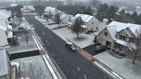 American-neighborhood-during-winter-snow-storm