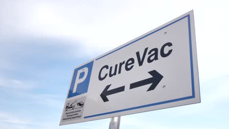 Parkplatzschild-Der-Curevac-AG