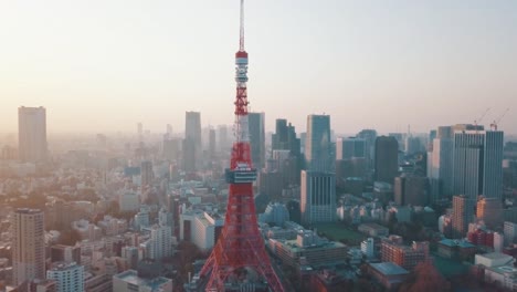 Skyline-of-Tokyo,-Japan-during-sunset