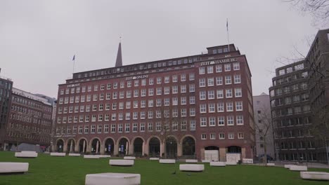 Headquarter-of-the-german-newspaper-'Die-Zeit'-in-Hamburg,-Germany