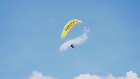 a-paraglider-in-the-swiss-alps-on-a-sunny-day