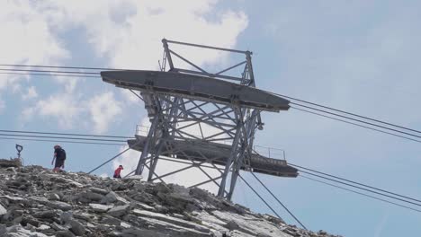a-cable-car-in-the-swiss-alps-in-summer