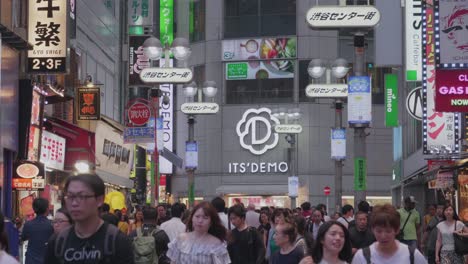 Crowded-Streets-and-overpopulation-of-Tokyo-at-Shibuya,-Tokyo,-Japan