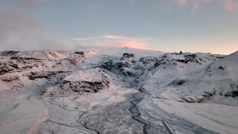 Hvannadalshnukur-Mountains-At-Haalda-Glacier-In-South-Iceland