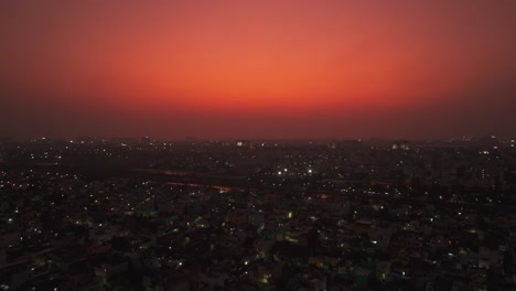 Vista-De-La-Ciudad-De-Chennai-Durante-Una-Puesta-De-Sol-De-Color-Naranja-Rosado-En-La-India