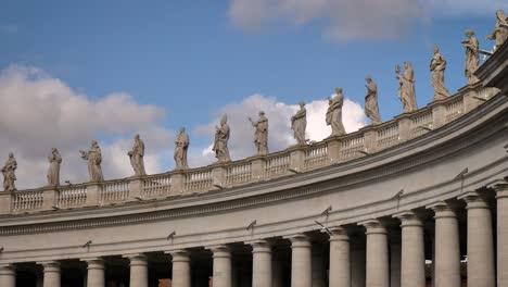 Close-view-of-columns-and-statues-of-St